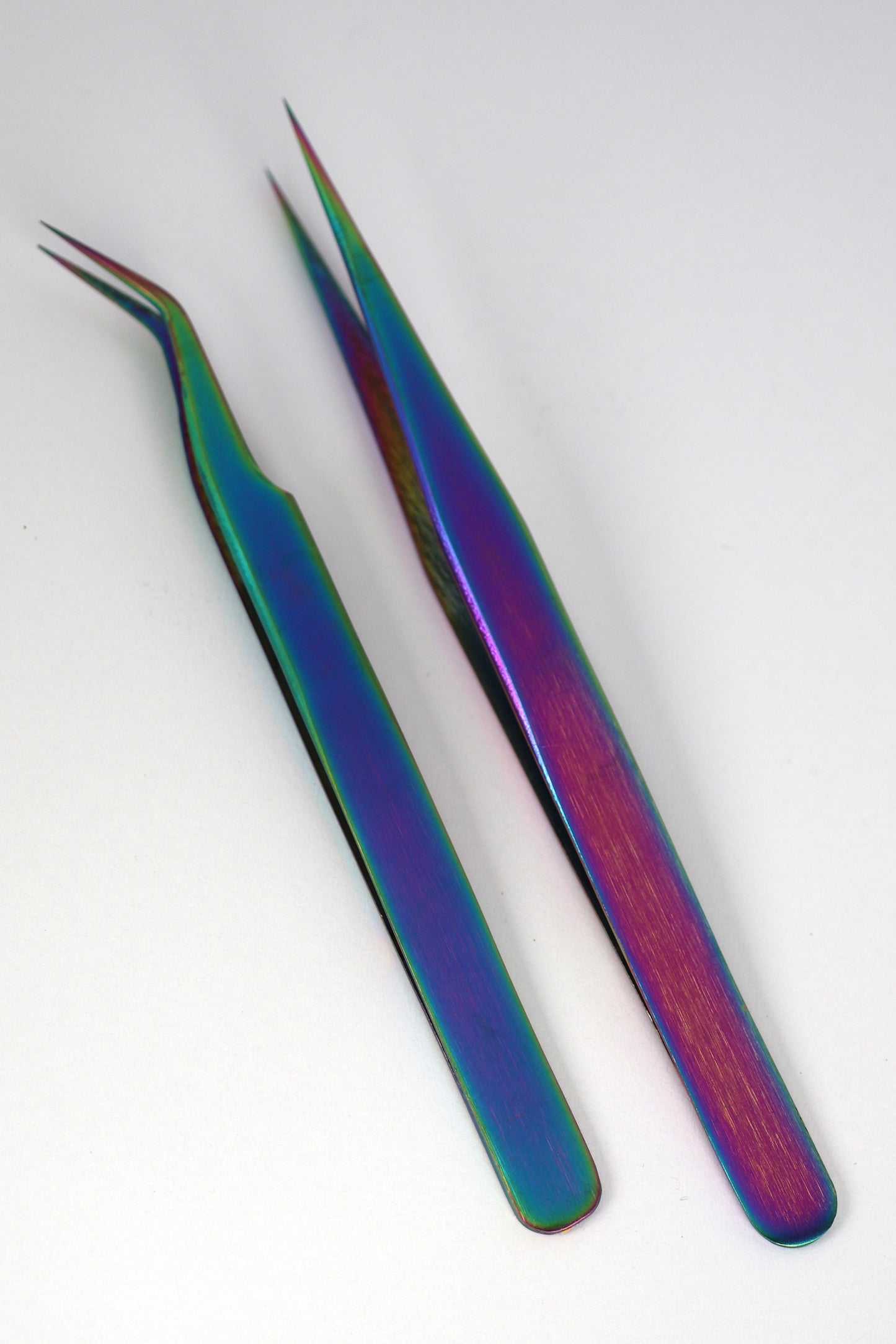 Tweezers